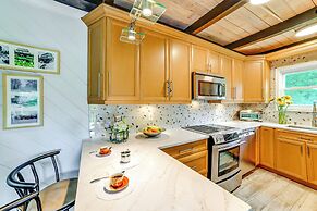 9 Mi to Skiing: Catskills Casita w/ Mountain Views