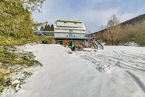 9 Mi to Skiing: Catskills Casita w/ Mountain Views