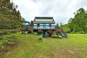 9 Mi to Skiing: Catskills Casita w/ Mountain Views