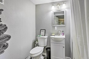 Updated Home Near Manatee Springs State Park!
