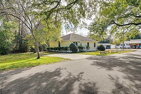 12 Mi to Myrtle Beach: Peaceful Abode in Conway!