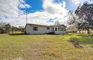 Charming Farmhouse in Morriston w/ Fenced Yard