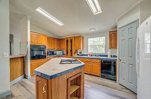 Charming Farmhouse in Morriston w/ Fenced Yard