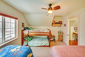 13 Mi to Skiing: Downtown Wallace Home w/ Deck