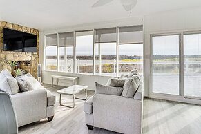 Dock & Fire Pit: Riverfront Runaway Bay Retreat