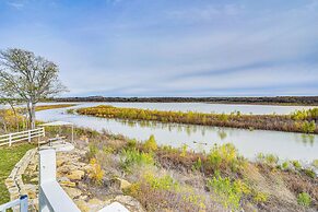 Dock & Fire Pit: Riverfront Runaway Bay Retreat