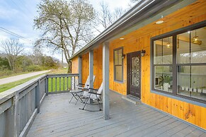 Walk to Cordell Hull Lake: Chestnut Mound Cottage