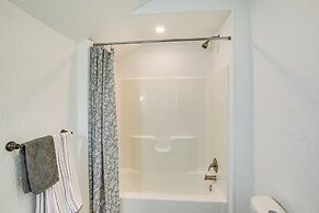 Walk to Cordell Hull Lake: Chestnut Mound Cottage