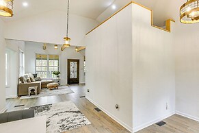 Walk to Cordell Hull Lake: Chestnut Mound Cottage