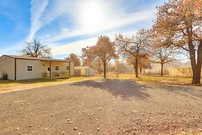 4 Mi to Lazy E Arena: Horse Lover's Haven w/ Grill
