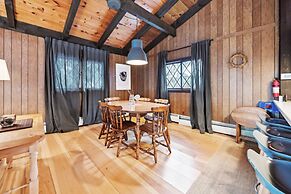 Charming Alpine Retreat Near Attitash Ski Mountain 3 Bedroom Chalet