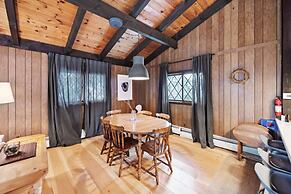 Charming Alpine Retreat Near Attitash Ski Mountain 3 Bedroom Chalet