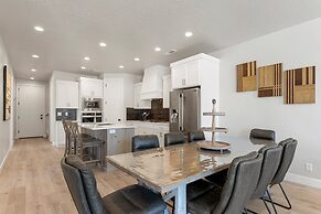 Tahitian Pearl 5 Bedroom Townhouse