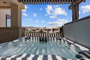 Tahitian Pearl 5 Bedroom Townhouse