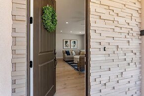 Tahitian Pearl 5 Bedroom Townhouse