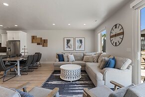 Tahitian Pearl 5 Bedroom Townhouse