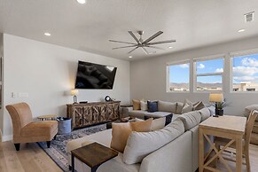 Tahitian Pearl 5 Bedroom Townhouse