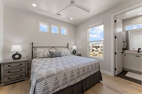 Tahitian Pearl 5 Bedroom Townhouse