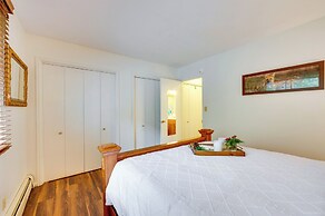 Estes Park Condo Rental: Balcony w/ River Views!