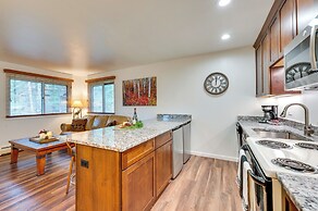 Estes Park Condo Rental: Balcony w/ River Views!