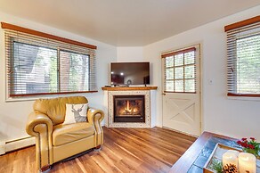 Estes Park Condo Rental: Balcony w/ River Views!