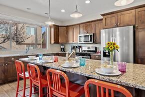 Splash Pad Place #29 3 Bedroom Home