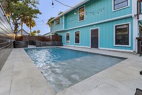 245 Nature View Manor 4 Bedroom Home