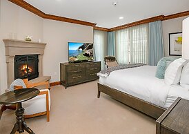 Ritz Carlton Vail #402 4 Bedroom Condo