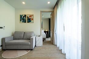 Palmetto Park Hotel and Residence