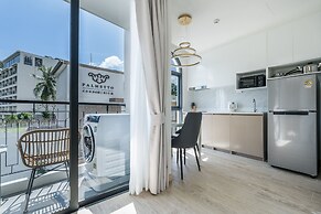 Palmetto Park Hotel and Residence