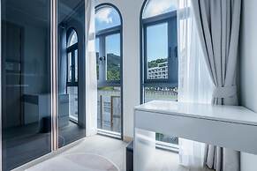 Palmetto Park Hotel and Residence