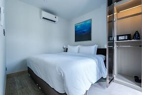 Palmetto Park Hotel and Residence