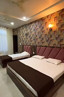 Hotel SR Siddhivinayak
