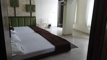 Hotel SR Siddhivinayak