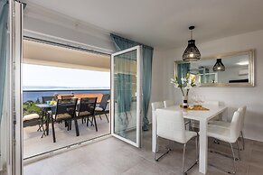 Modern Home With Swimming Pool and sea View