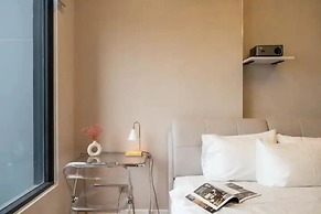 Lumiere Premiere Riverside Condo in D2