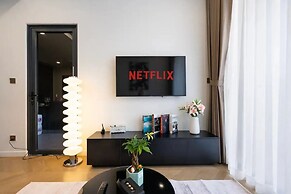 Lumiere Premiere Riverside Condo in D2