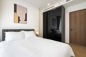Lumiere Premiere Riverside Condo in D2