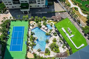 Lumiere Premiere Riverside Condo in D2