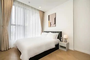 Lumiere Premiere Riverside Condo in D2