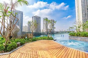 Lumiere Premiere Riverside Condo in D2