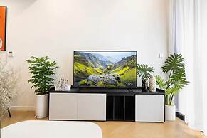 Lumiere Premiere Riverside Condo in D2