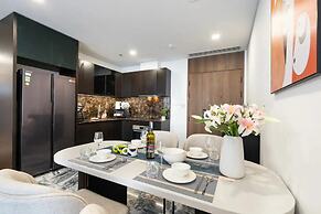 Lumiere Premiere Riverside Condo in D2