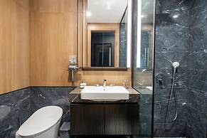 Lumiere Premiere Riverside Condo in D2