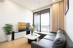 Lumiere Premiere Riverside Condo in D2
