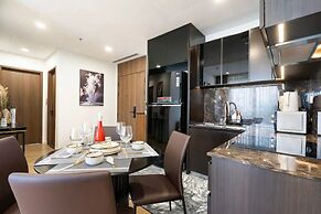 Lumiere Premiere Riverside Condo in D2