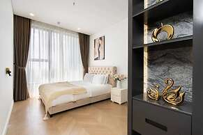 Lumiere Premiere Riverside Condo in D2