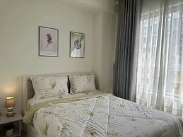 Lexington Residence Luxurious Apartment