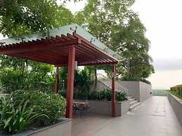 Lexington Residence Luxurious Apartment