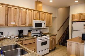 Mt Baker Rim Cabin 70 A pet Friendly Vacation Home With a hot tub and 